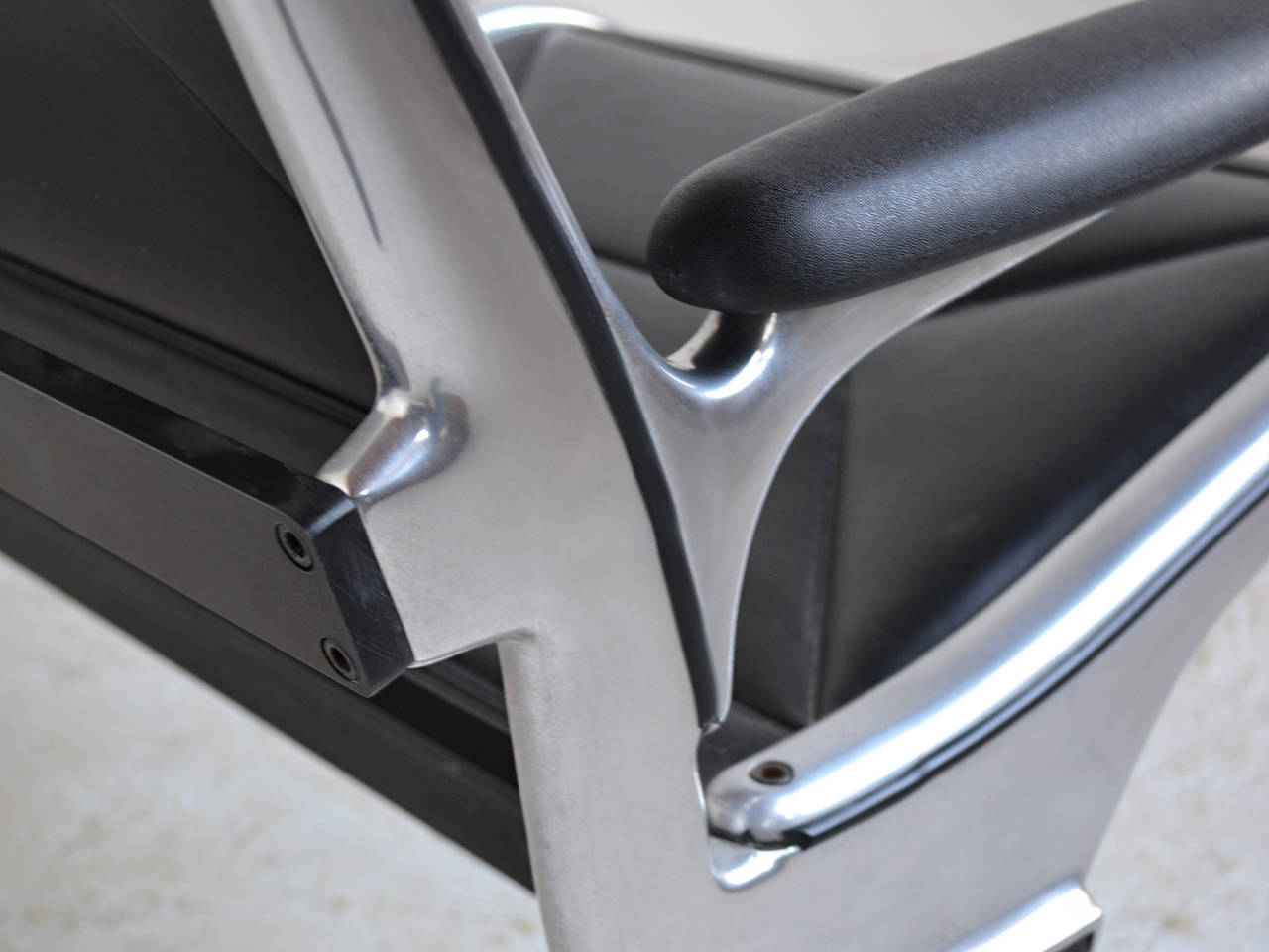 公共座椅|机场椅|办公家具|华体会体育官方在线官网家具|伊姆斯串联吊索等候排椅